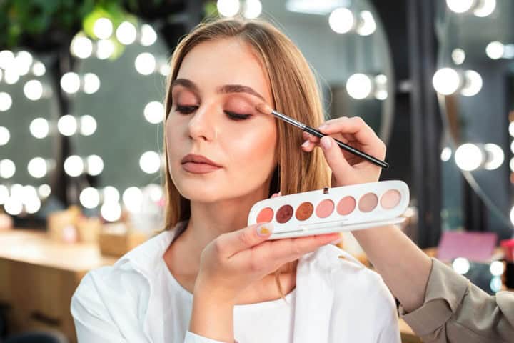 blending for glitter eyeshadow makeup
